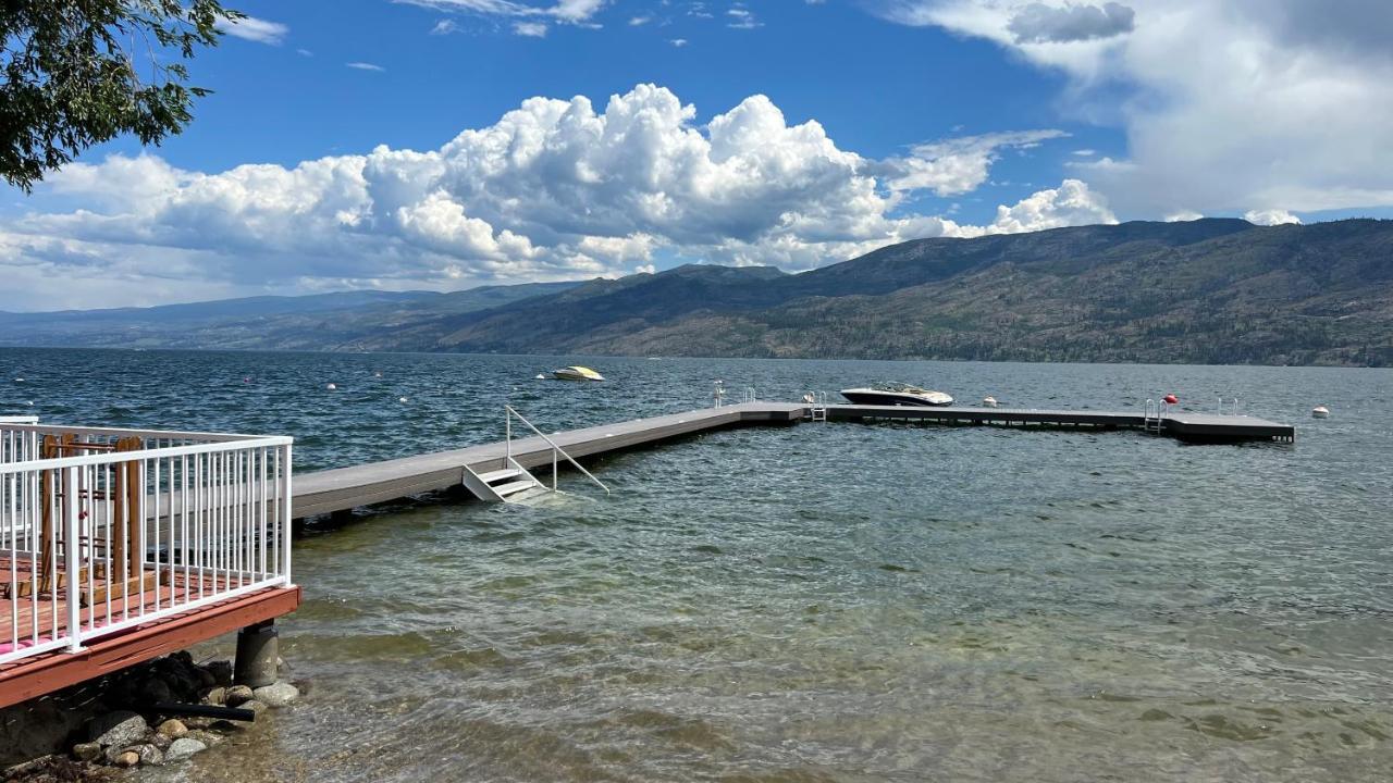 Davis Cove Resort Peachland Buitenkant foto