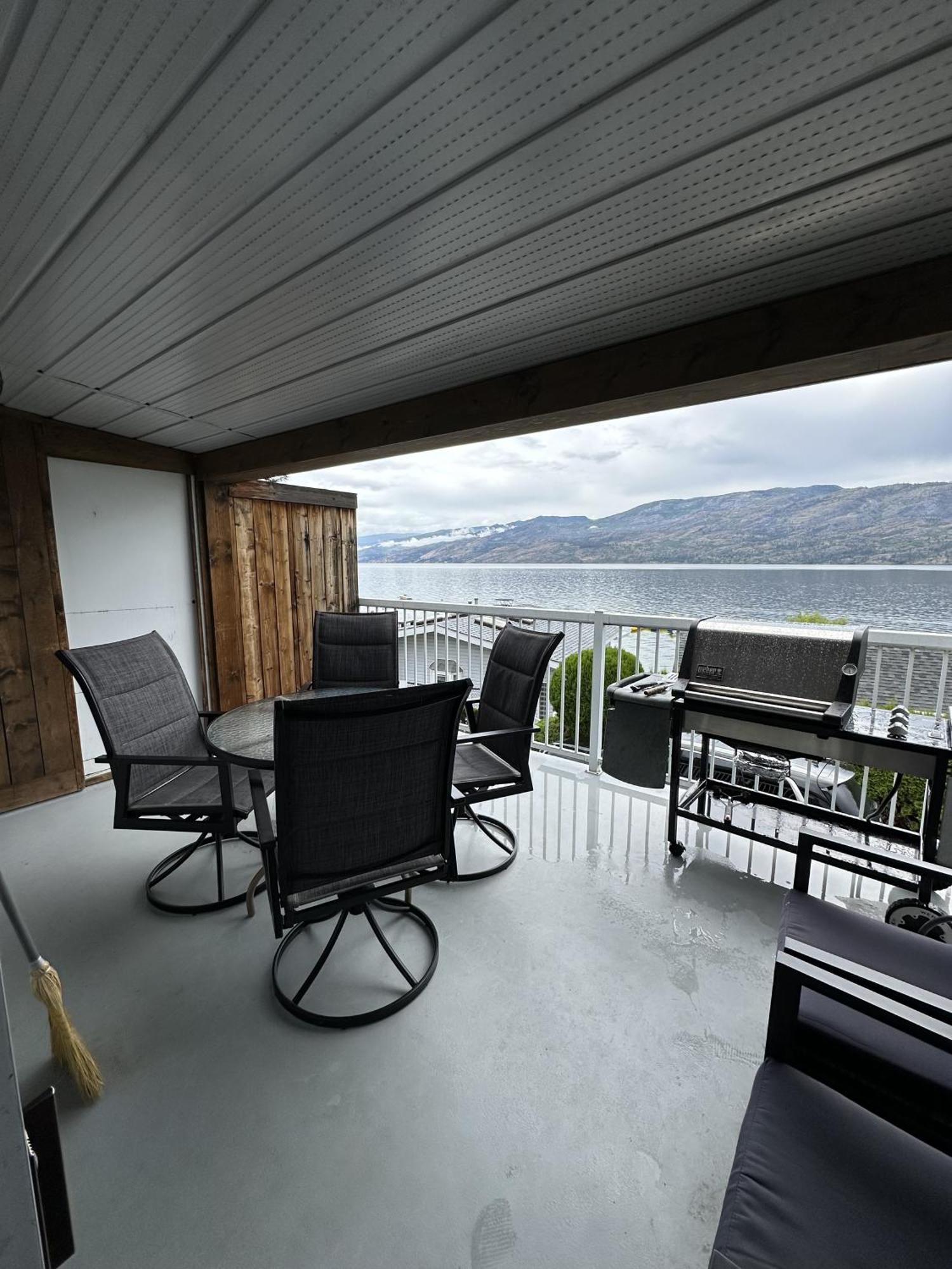 Davis Cove Resort Peachland Buitenkant foto