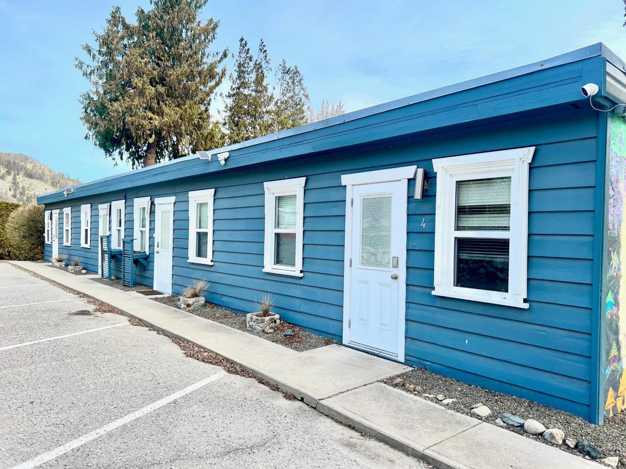 Peachland Beach Resort Buitenkant foto
