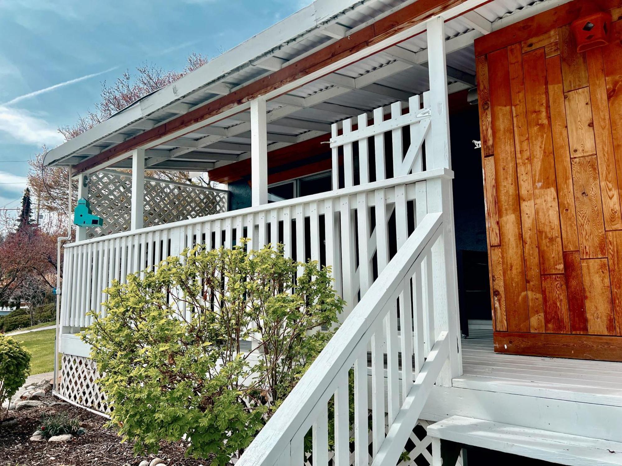 Peachland Beach Resort Buitenkant foto