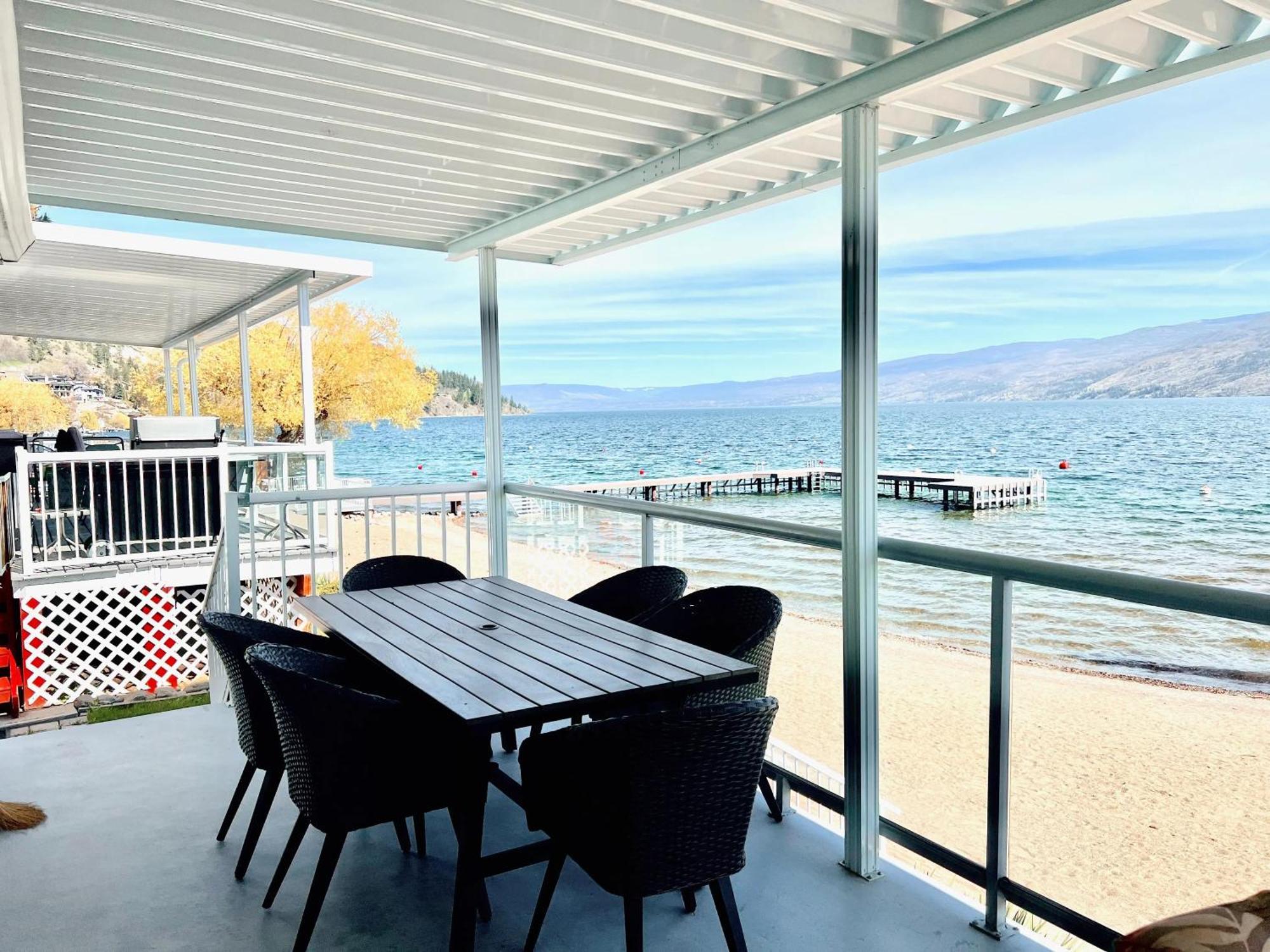 Peachland Beach Resort Buitenkant foto