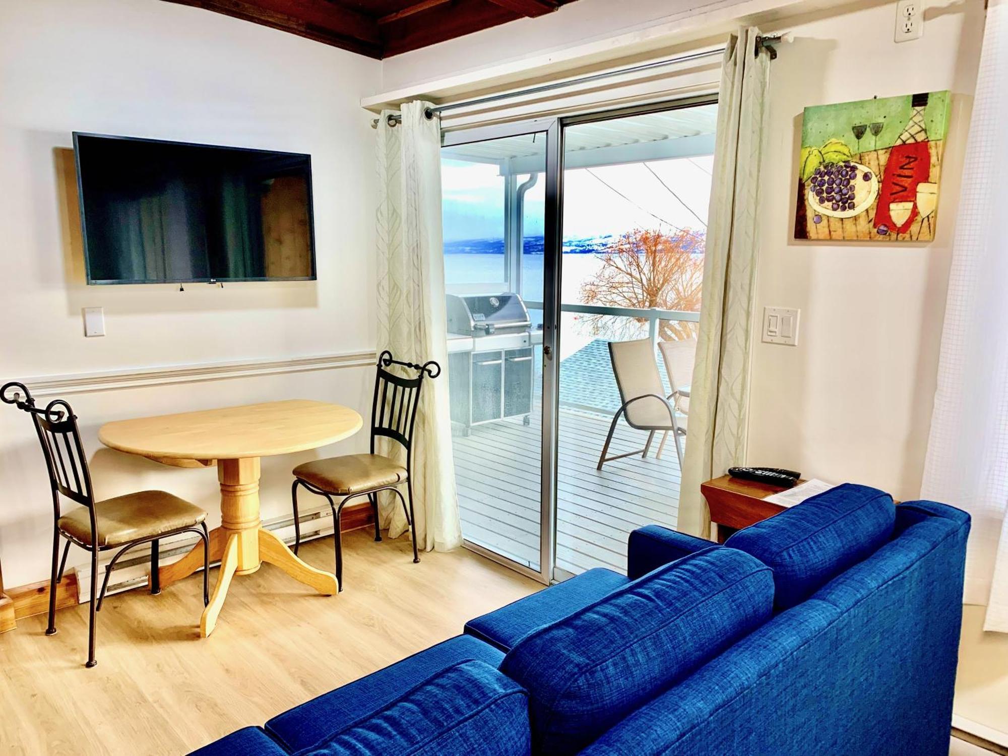 Peachland Beach Resort Buitenkant foto