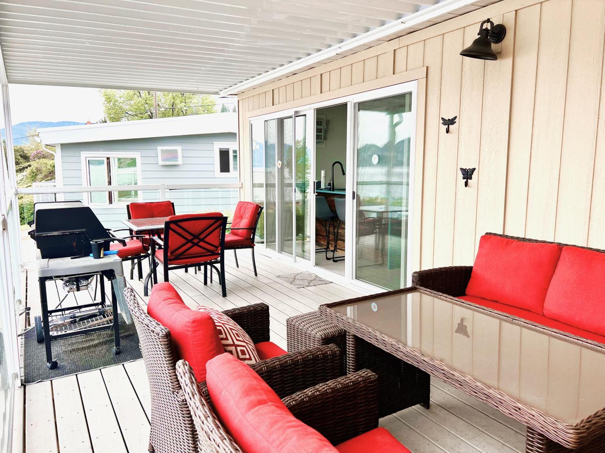 Peachland Beach Resort Buitenkant foto